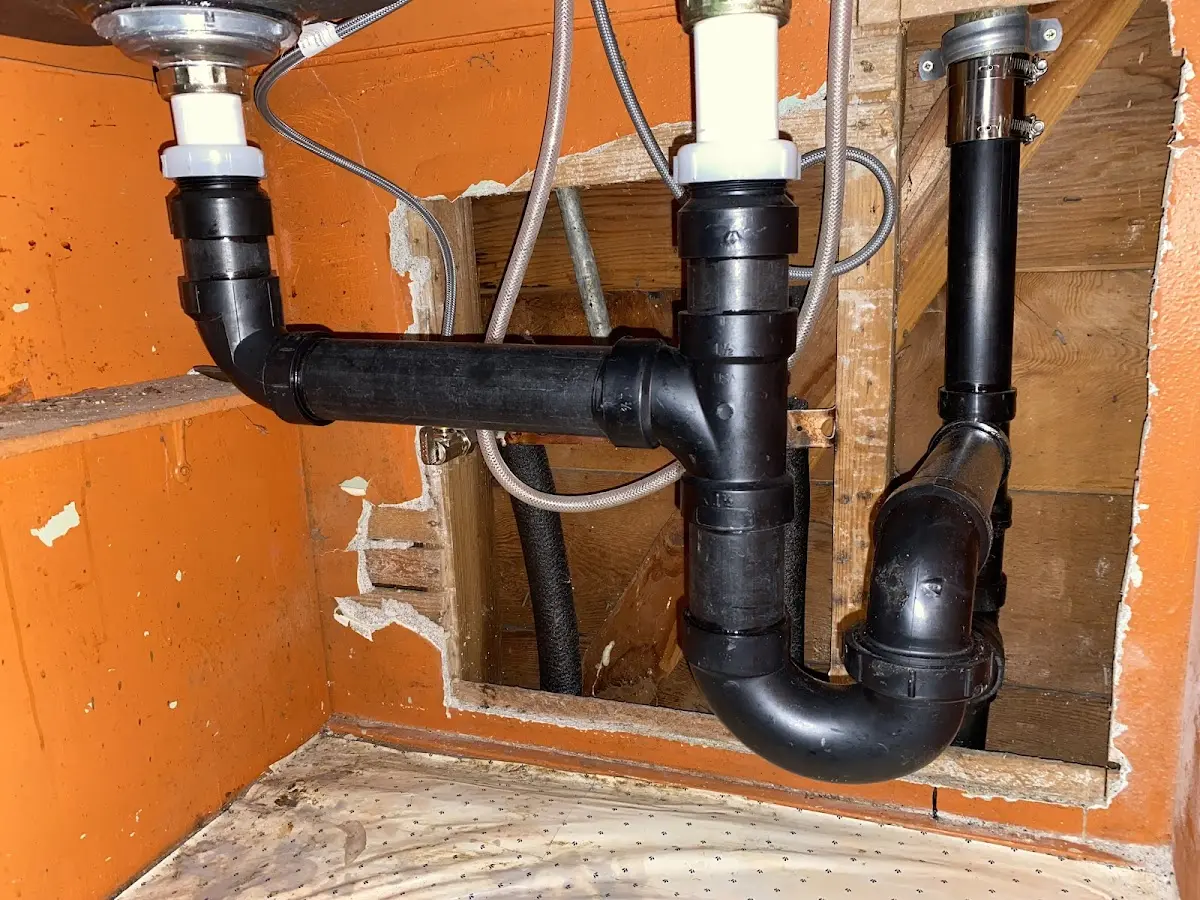 Professional Pipe Bursting equipment and tools on the job in Green Level